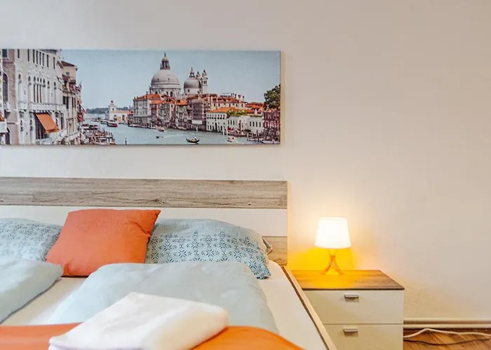 Comfy 2br- Near Wiener Stadthalle Vienna